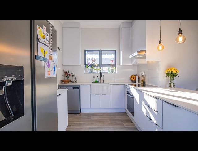 3 BEDROOM HOUSE FOR SALE IN BURGUNDY ESTATE